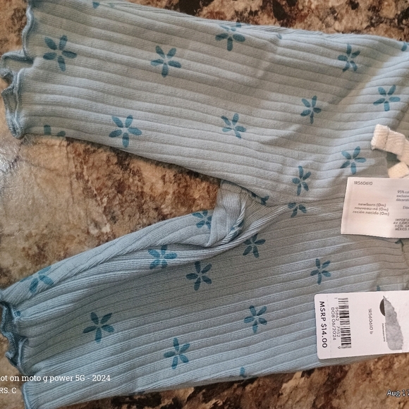 Blue Floral Baby Pants. Newborn Carter's Brand New With Tags - Picture 4 of 4